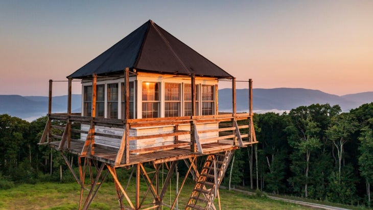 From West Virginia’s Thorny Mountain Fire Tower, you have an eagle-eye view of the surrounding Appalachians, not to mention 360-degree star surrounds. 