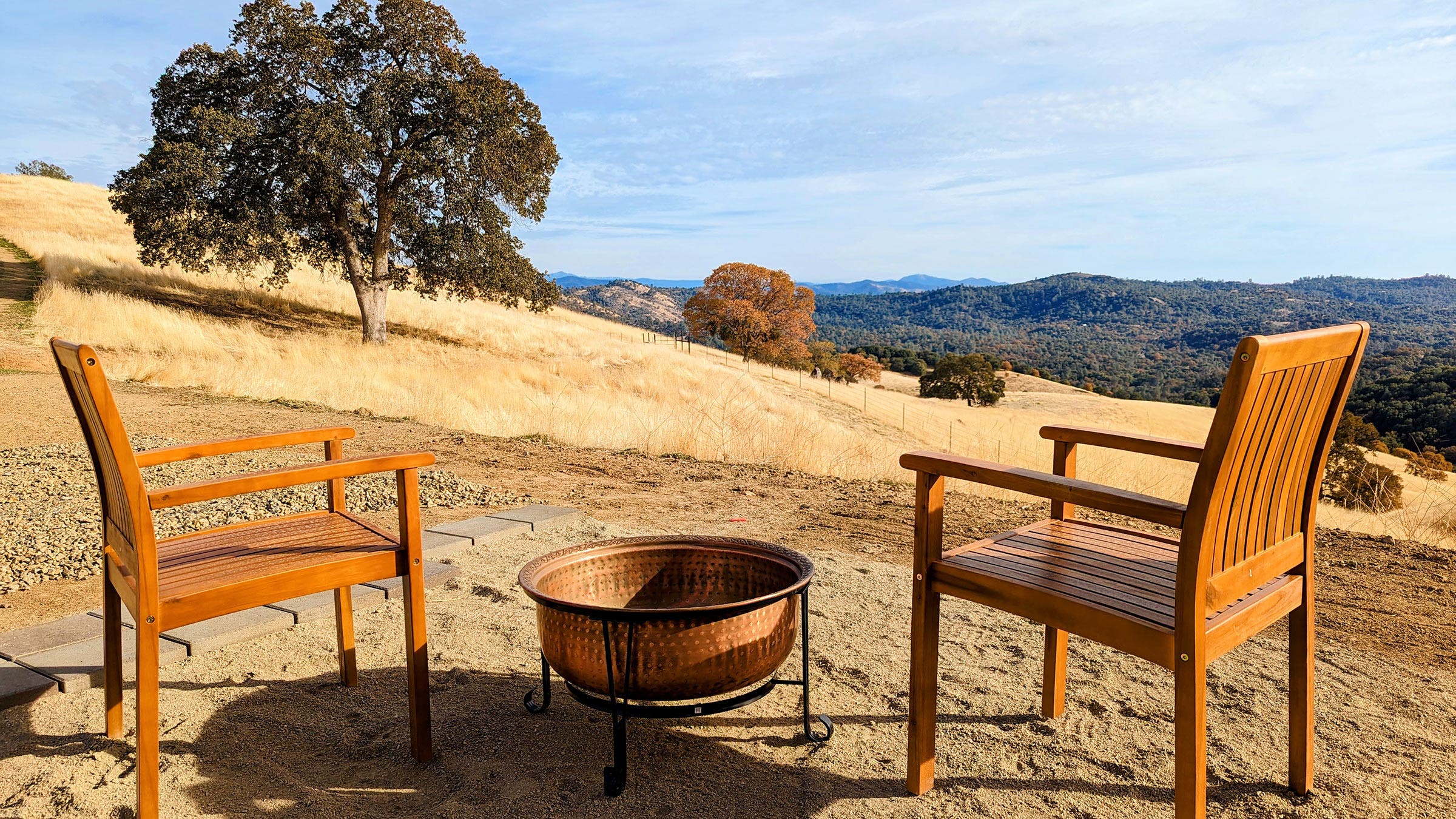 Patio and firepit at glamping resort near Yosemite
