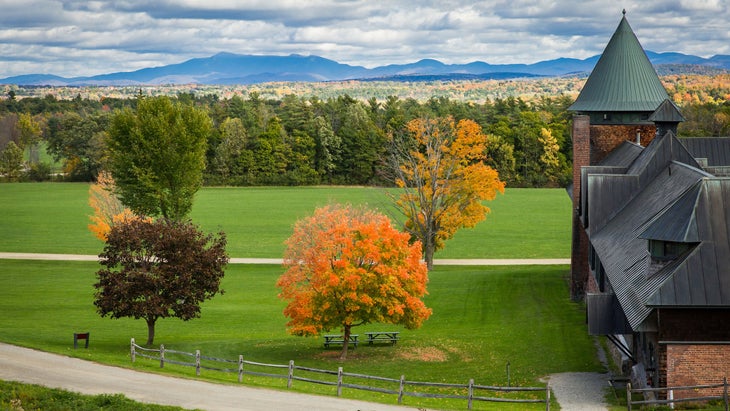 Shelburne Farms fall foliage in Vermont 