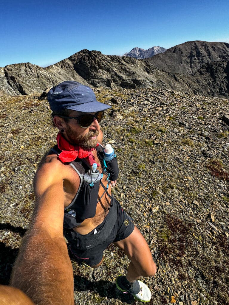 Anton Krupicka snaps a quick selfie during his record-setting run of the LA Freeway.