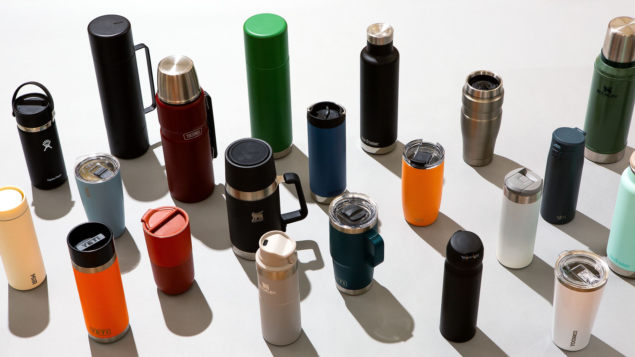24 travel mugs and insulated bottles tested