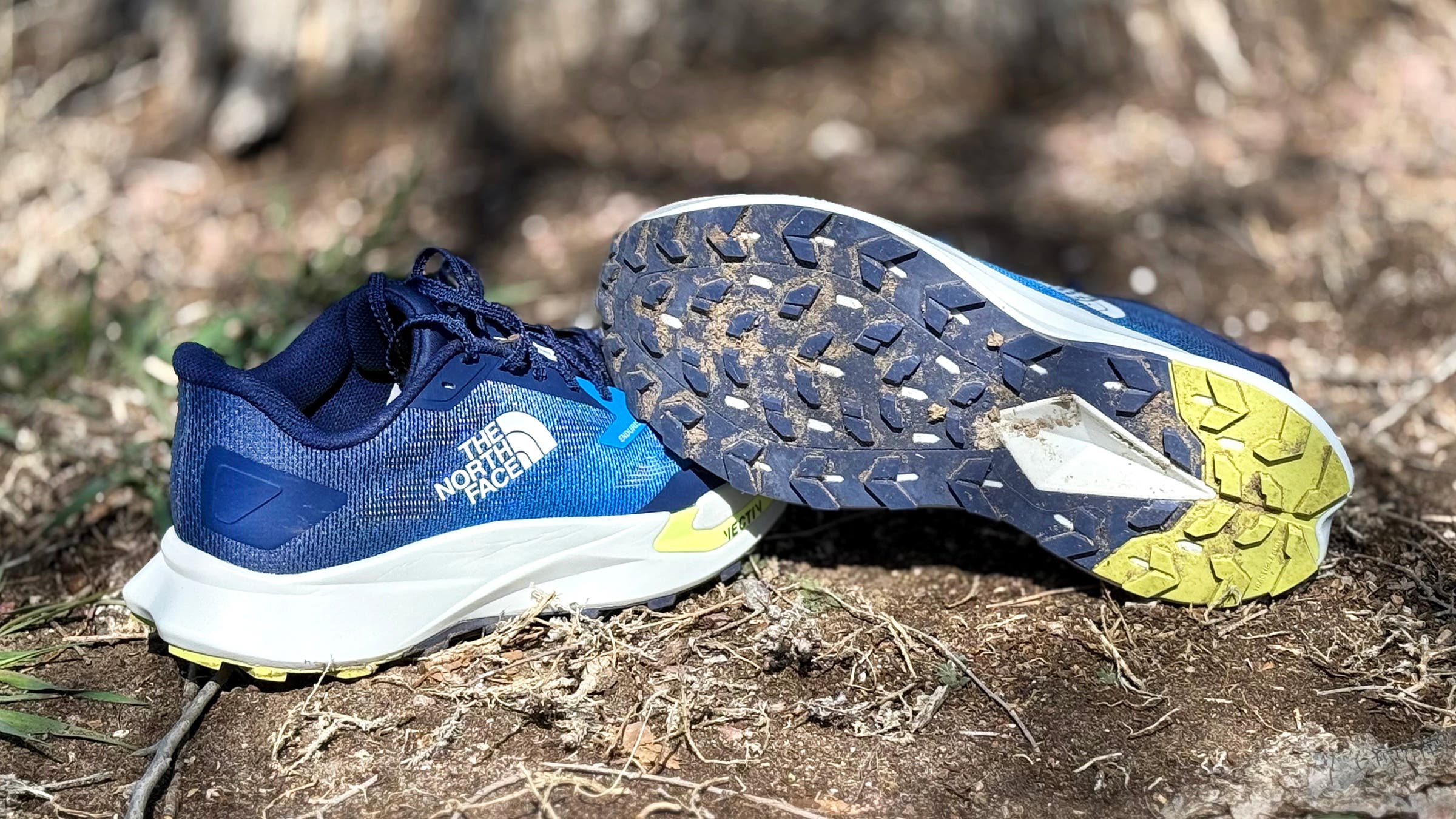 Blue The North Face Vectiv Enduris 4 trail running shoes tested on the trail
