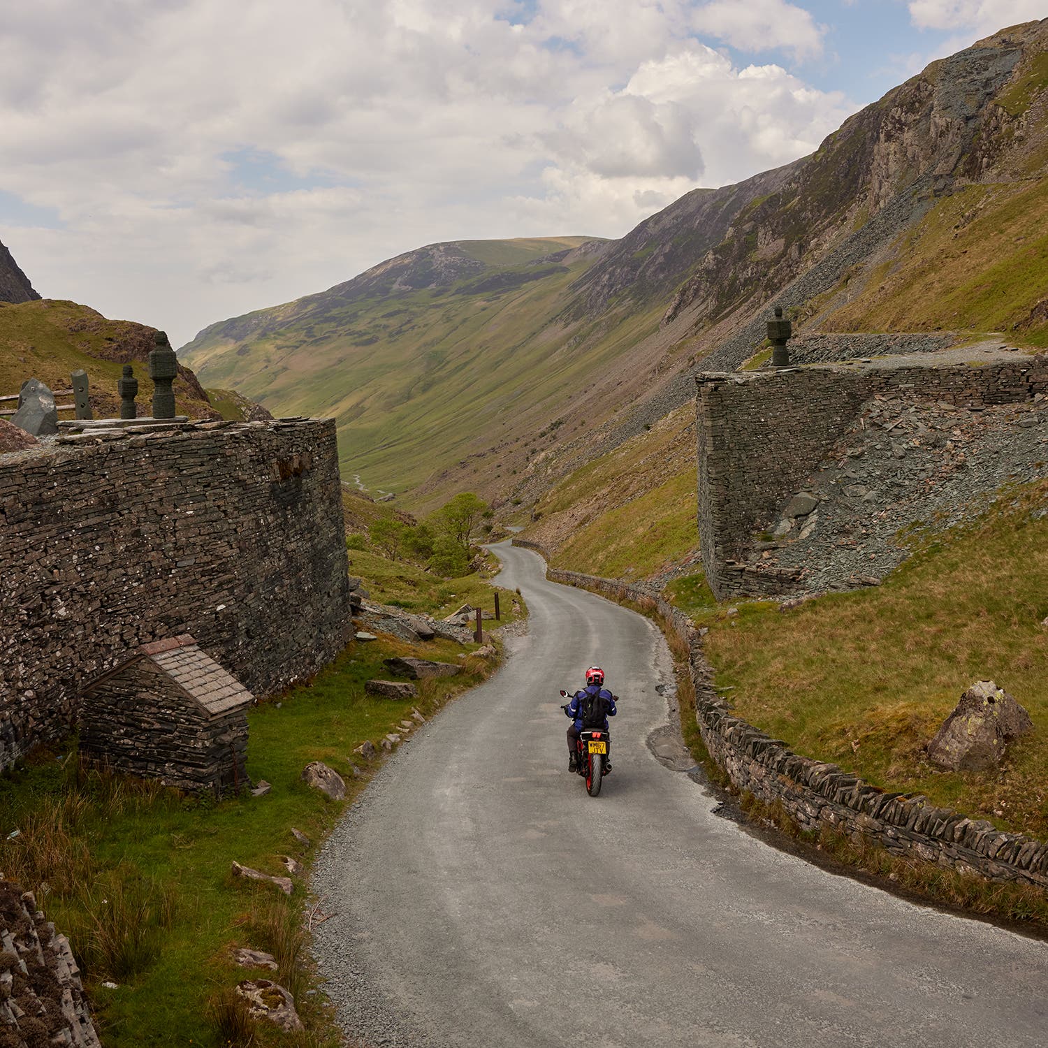 Cruising Honister Pass