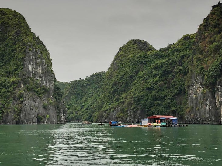 floating home, Vietnam