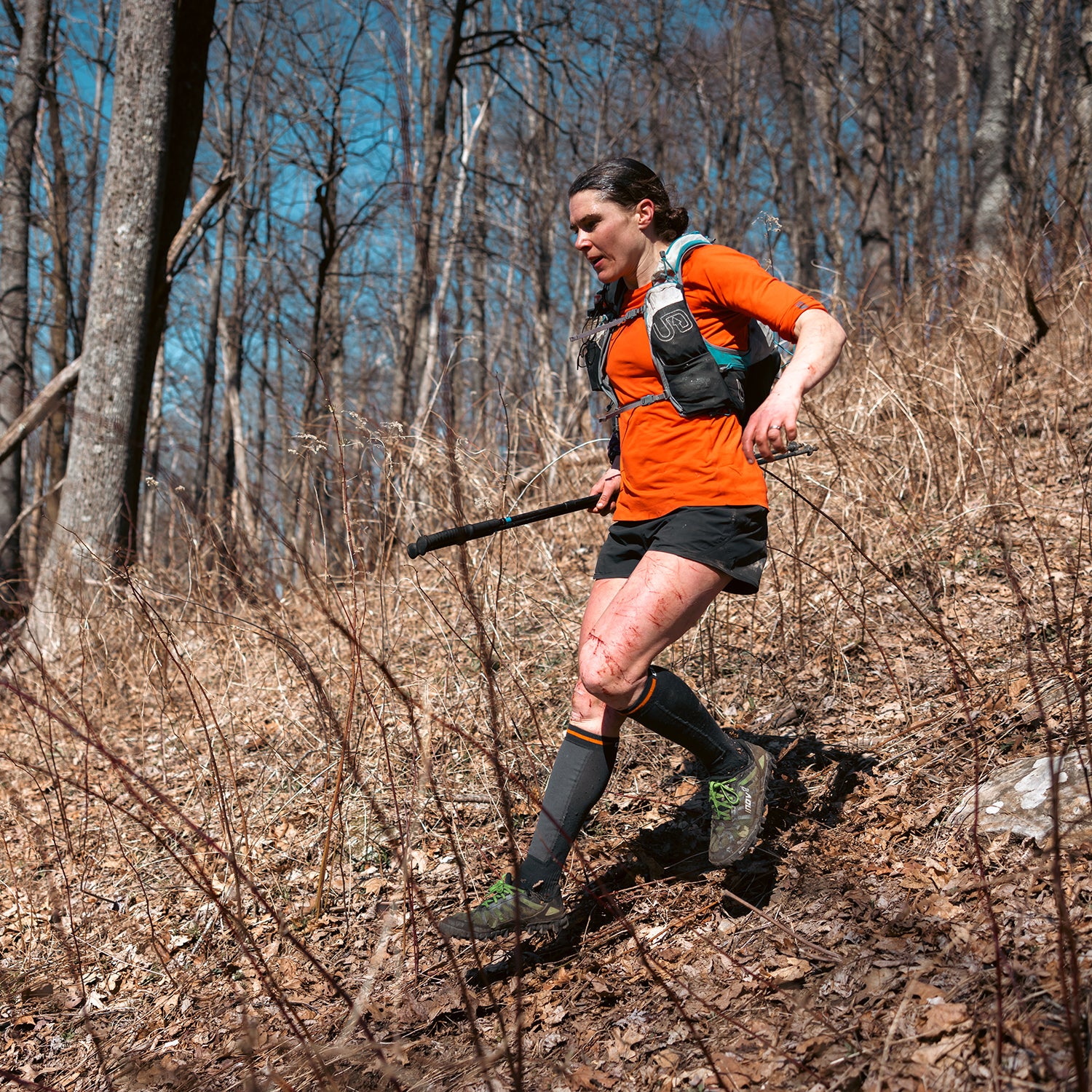 Paris heading down the briar-filled slopes at the Barkley Marathons