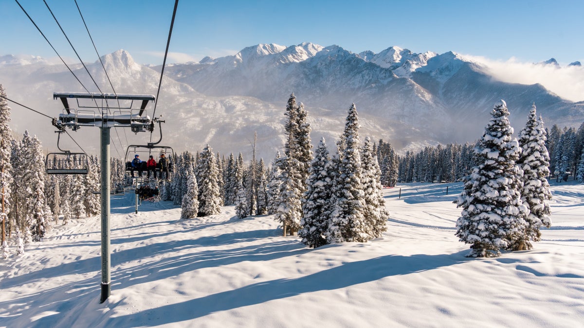 Shred This Colorado Mountain for $11 a Day鈥擯lus Other Incredible Ski-Resort Deals