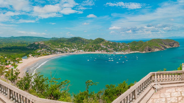 bay of san juan del sur in nicaragua along the emerald coast highway—an ideal place to go on vacation