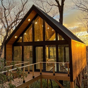 The Forestry House near Travelers Rest, South Carolina treehouse vacation rental