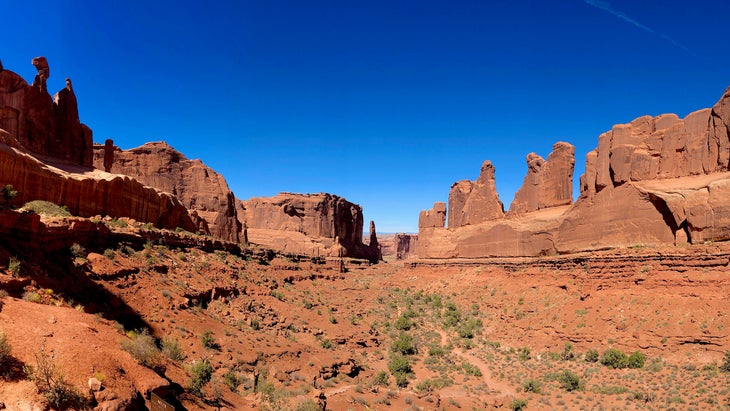 Sandstone towers in the Park Avenue trail in Arches National Park, Utah