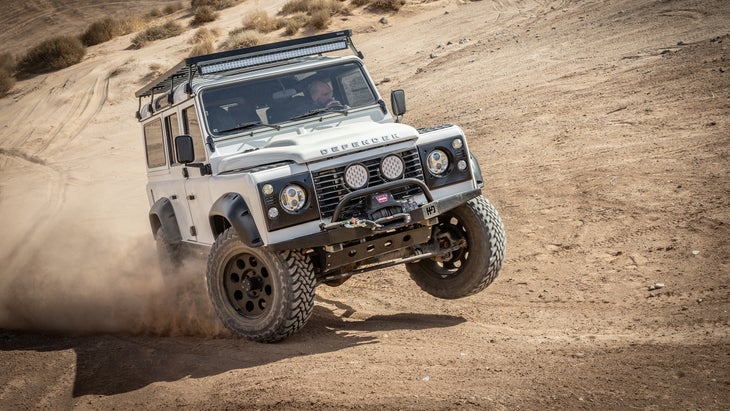 Action photo of a Landrover driving in the dessert taken with Canon EOS R5 Mark II