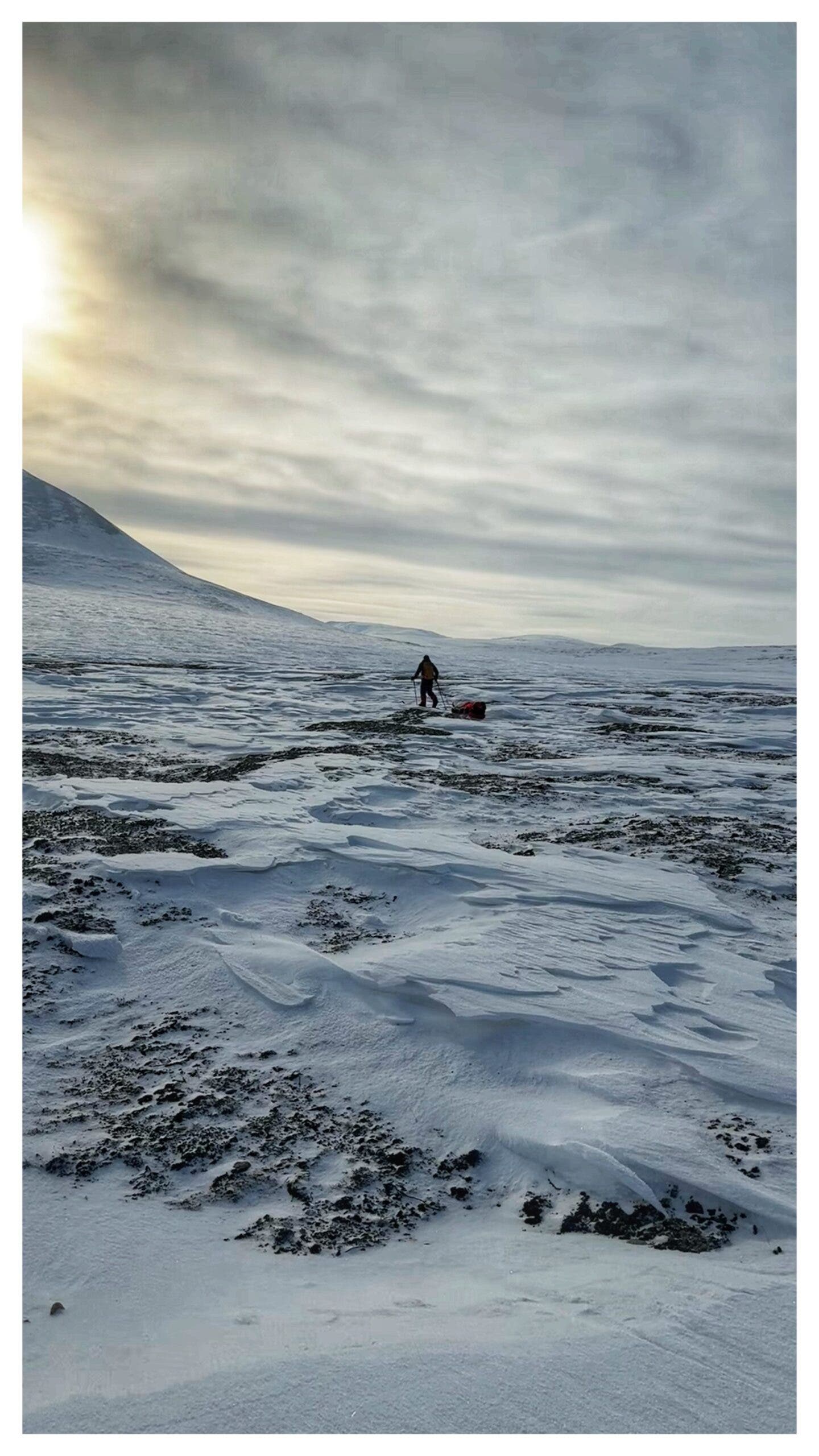Ray Zahab crossing Ellesmere Island after cancer diagnosis.
