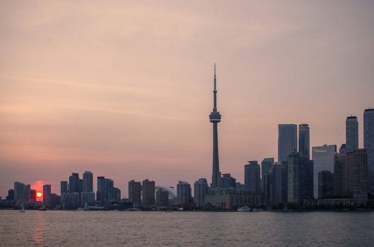 Toronto sunset over the water 