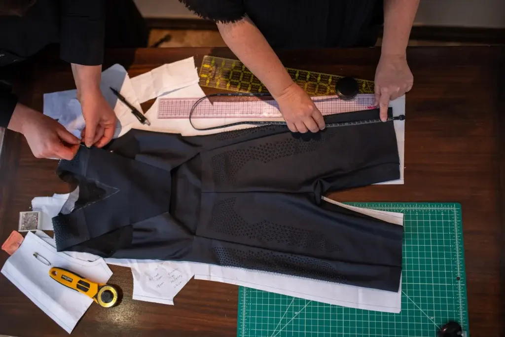 Faith Kipyegon’s Fly Suit includes an aerodynamic headband and knuckle-covering arm sleeves.