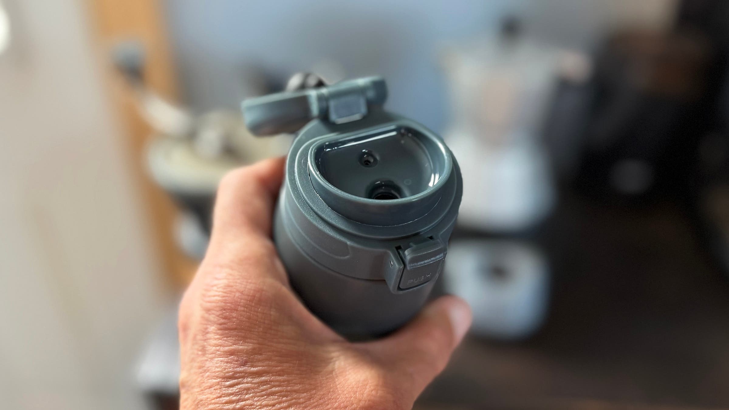 Simple Modern Kona Travel Mug with Locking Flip Lid for Father's Day gift