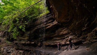 Devil's Den State Park