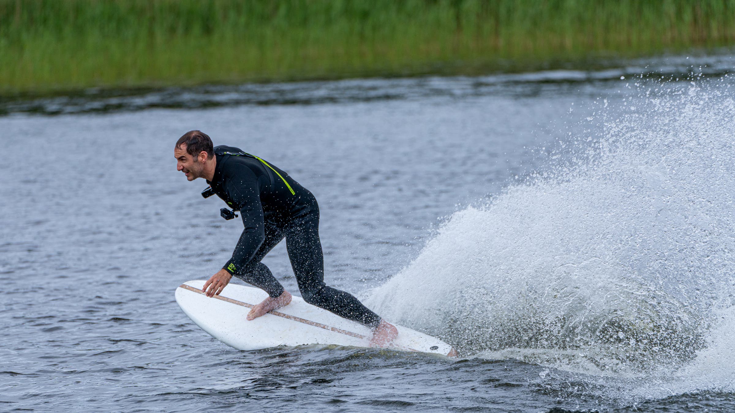 LindSurf electric surfboard with Brent Rose testing on lake