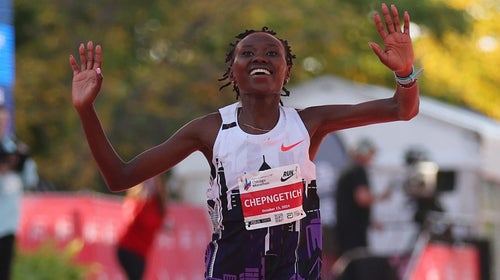 Ruth Chepngetich close up crossing the finish line