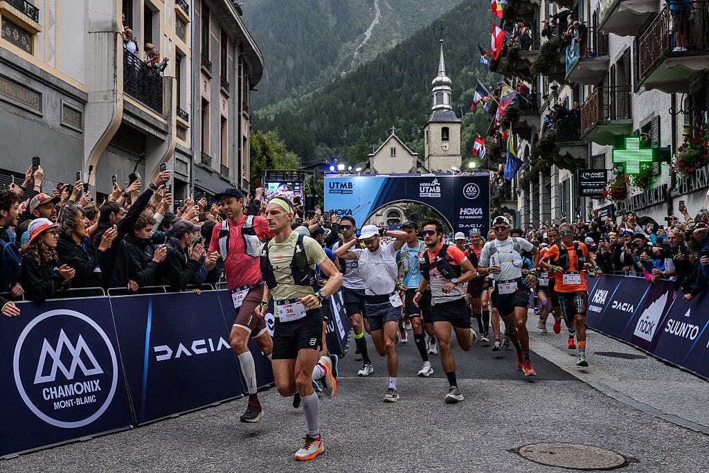 French trailer Francois d'Haene and other competitors take the start of the 22nd edition of the Ultra Trail du Mont Blanc (UTMB), a 174km trail race crossing France, Italy and Switzerland, in Chamonix, south-eastern France.