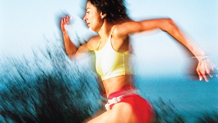 Alexi Pappas running blurred