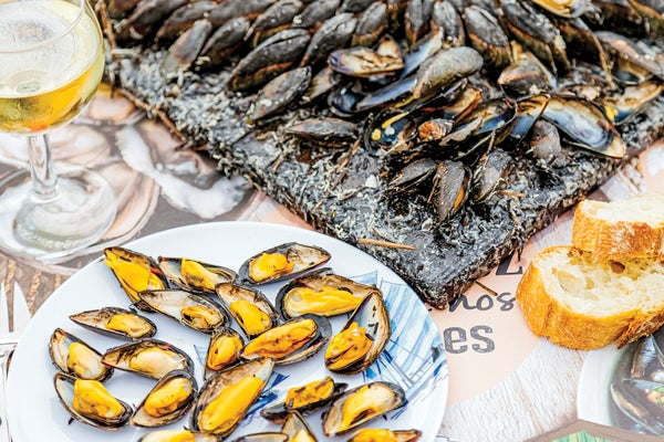 cooked eclaude de moules mussels on a plate