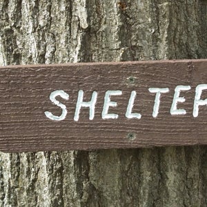 501 shelter sign