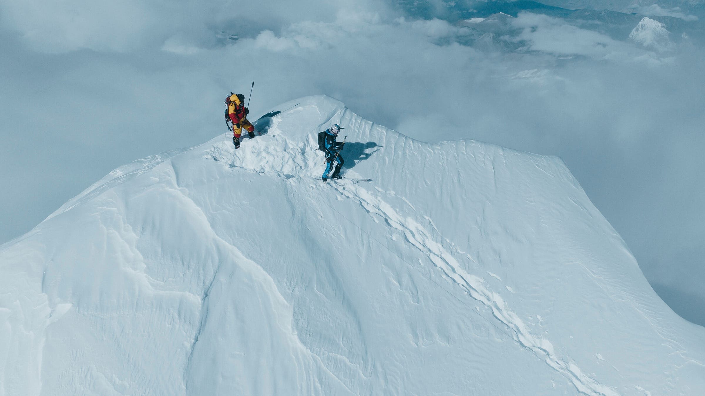 The latest Mount Everest ski video will blow your mind