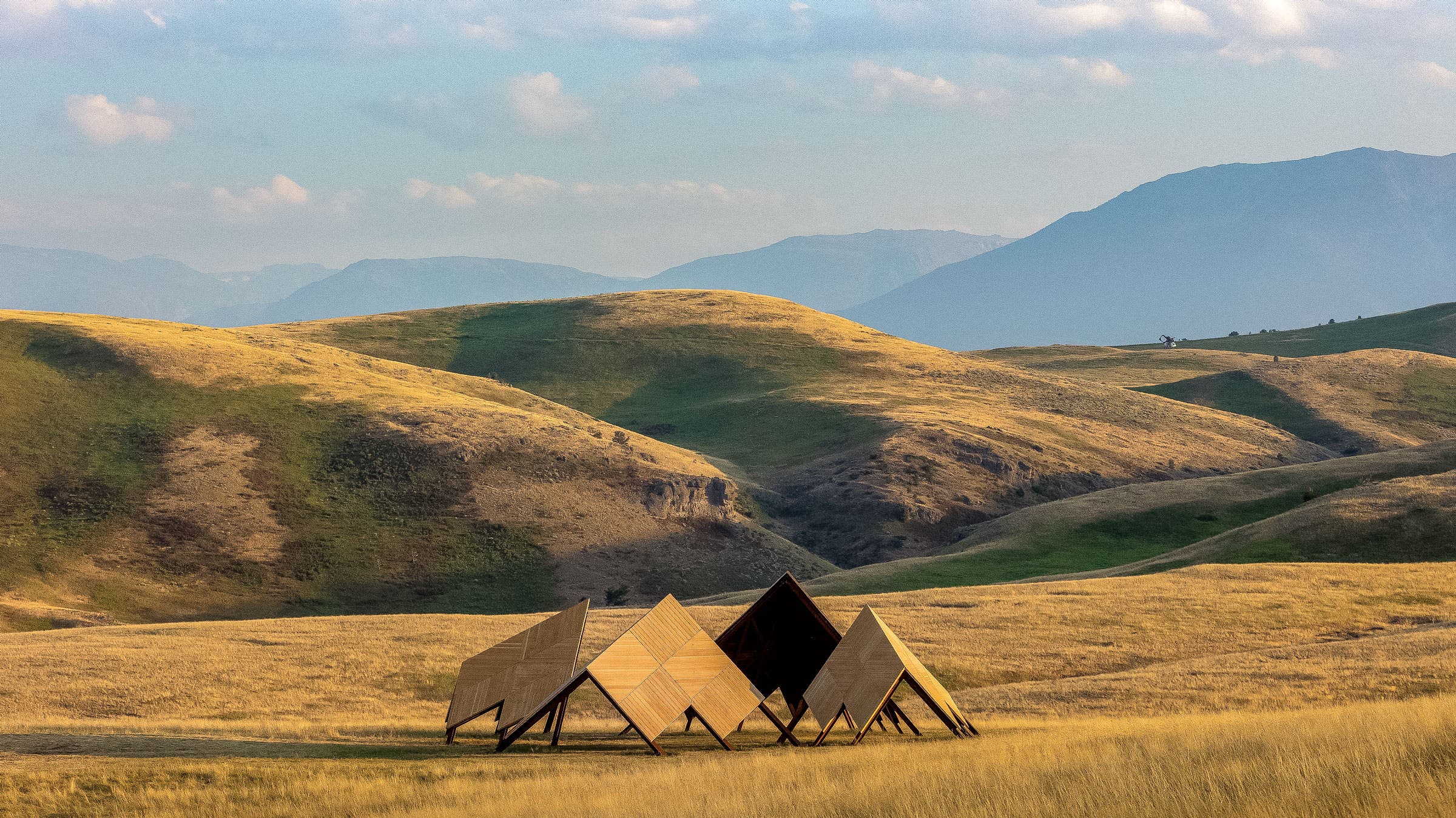 The Geode (2024), designed by Arup and made from steel and Douglas fir cladding, is Tippet Rise's new open-air music venue.