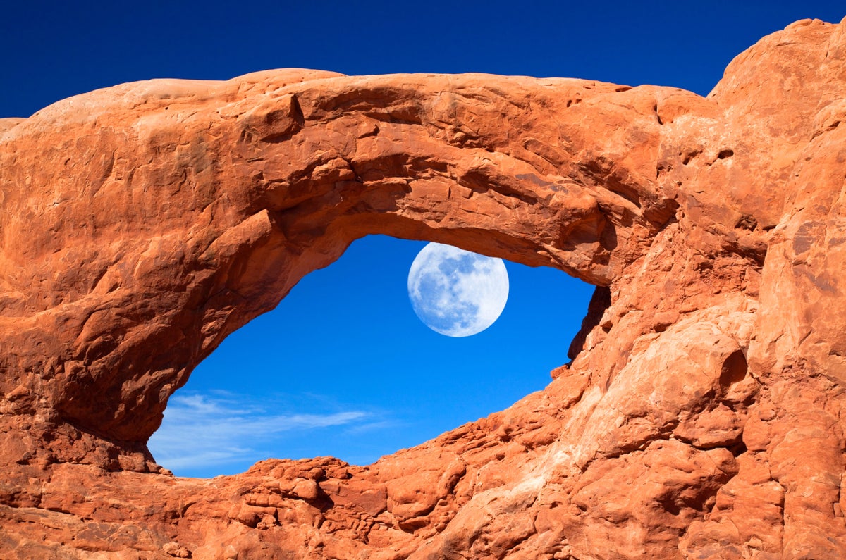 The Best National Parks for Viewing the Upcoming Corn Moon