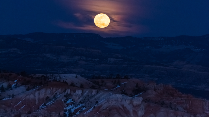 Bryce National Park during a full moon