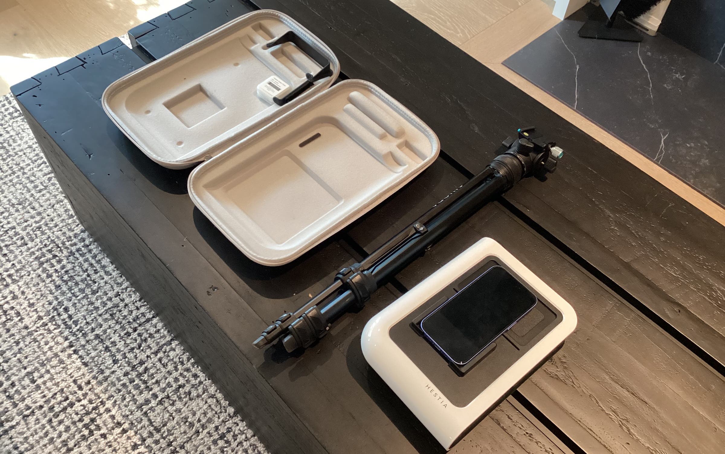 The Hestia comes with a carrying case and lightweight tripod