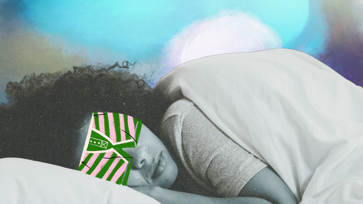 I Tested Kitsch's Charcoal Satin Pillow Eye Mask for One Week—I Felt Energized Even After Little Sleep