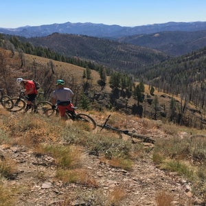 In September, the mountain range can get cold, with temperatures sometimes dipping into the low 20s at night. It’s not a place you want to get lost, especially without the proper gear