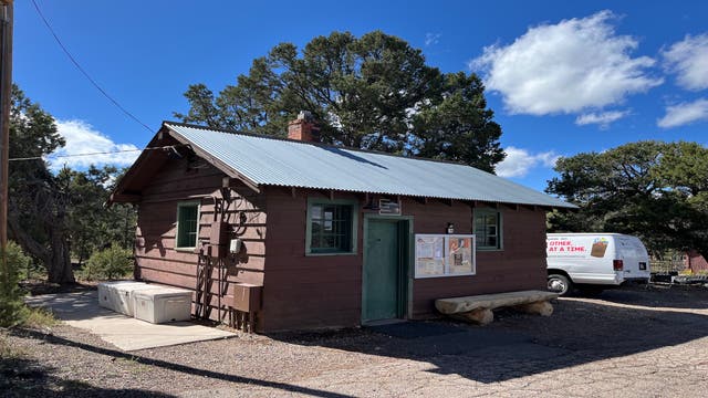 Furloughed Grand Canyon Park Employees Just Missed Their First Paycheck. This Woman Is Keeping Food on Their Tables.