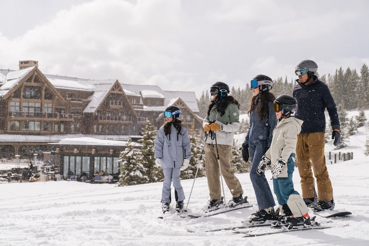 Family skiing