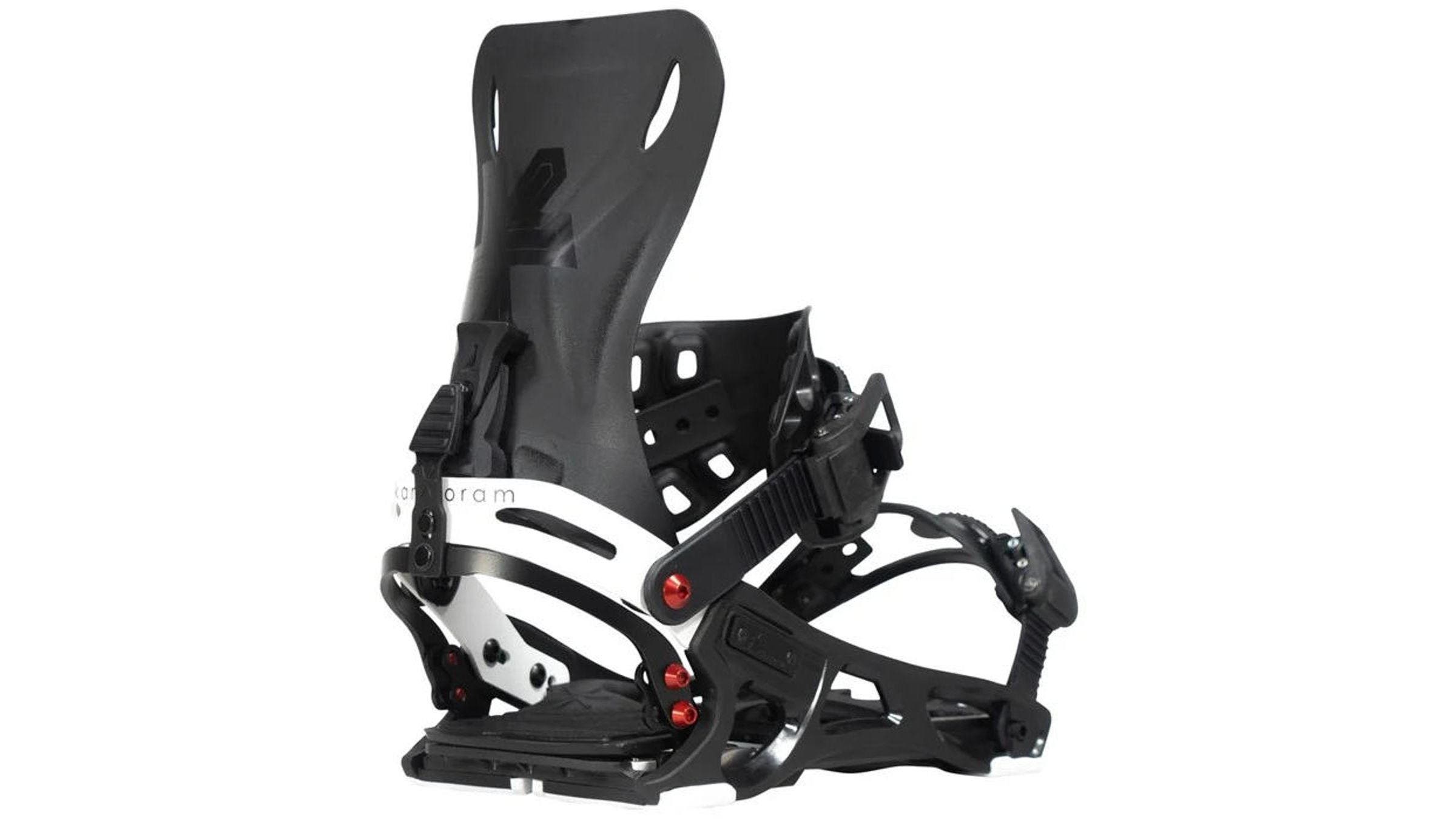 Karakoram Ultra Ranger black and white snowboard bindings