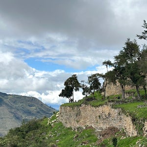 kuelap great wall fortress peru