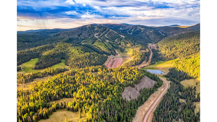 An arial view or the White Mountain in Show Low, Arizona