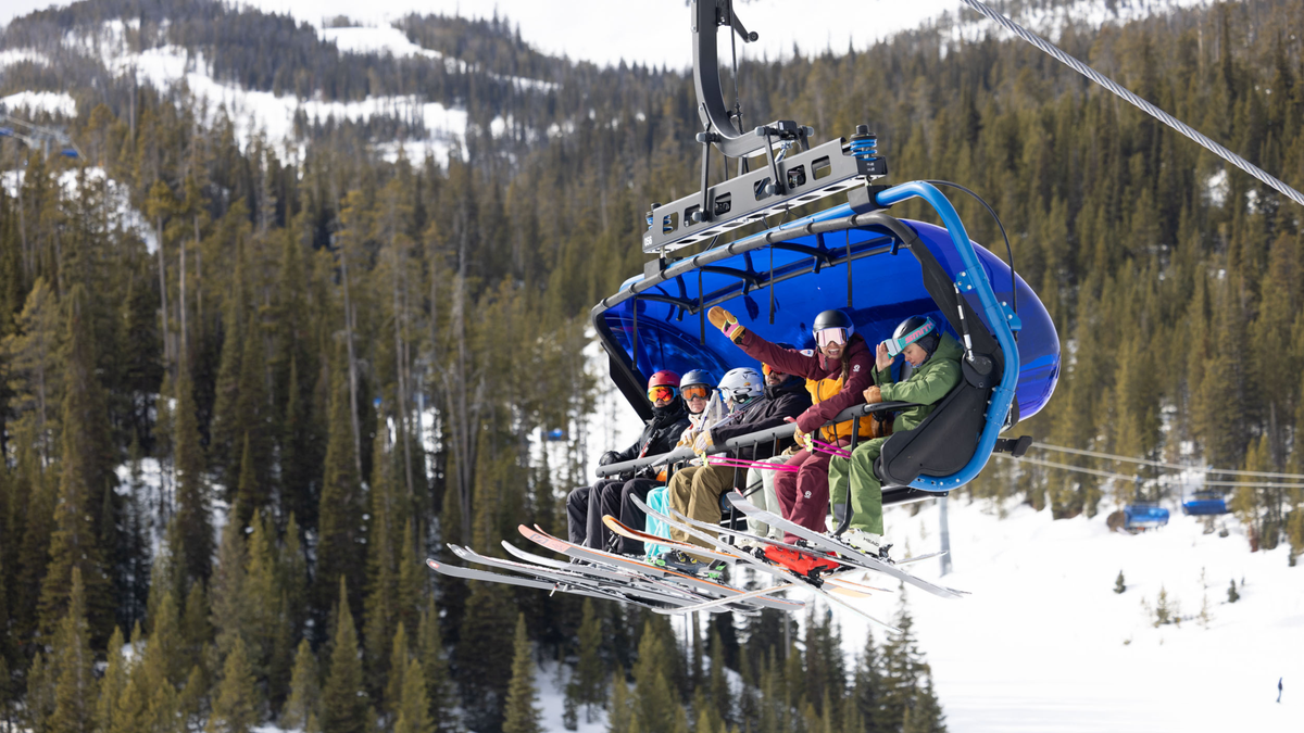 The Best Budget Ski Jackets Under $350 That Deliver Premium Performance