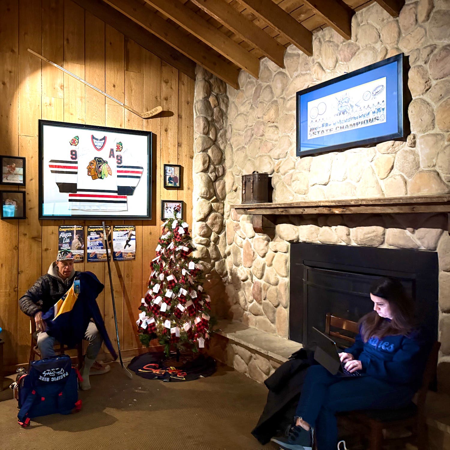 Scenes from the lobby