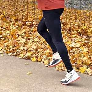 Men's running tights test in fall weather