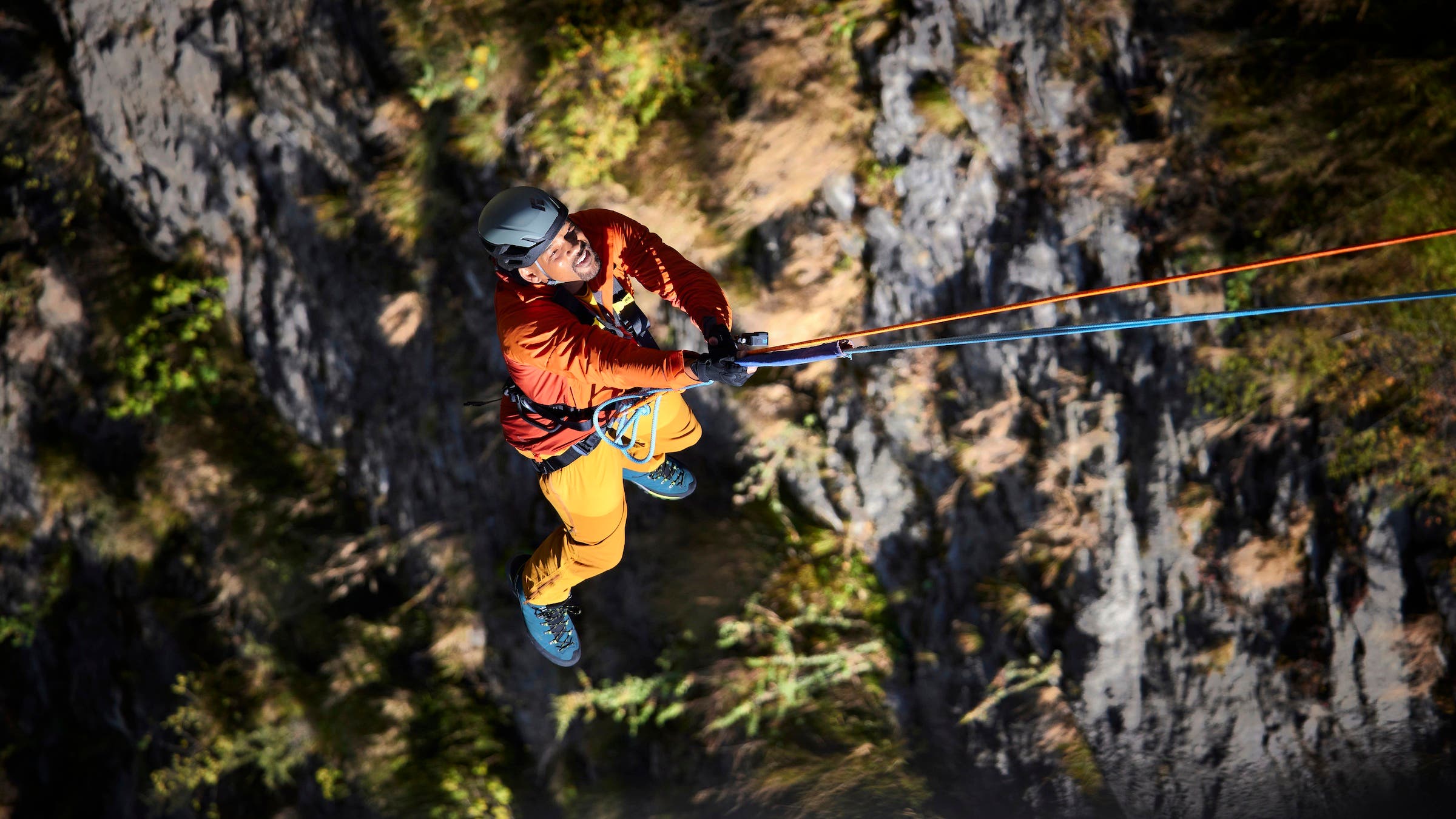 Will Smith jumps off a bridge while his heart rate and breathing are tracked.