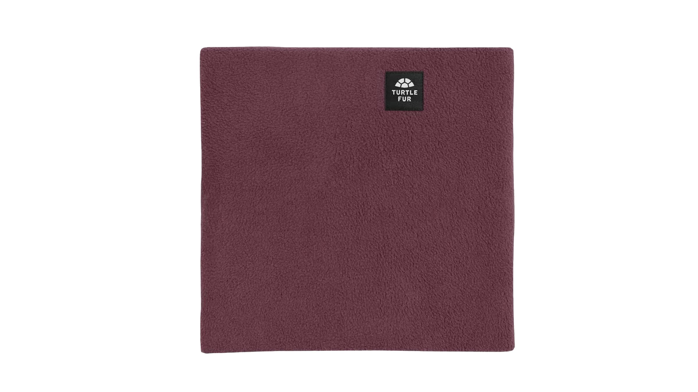 Turtle Fur Chelonia 150 neck warmer burgundy on white background.
