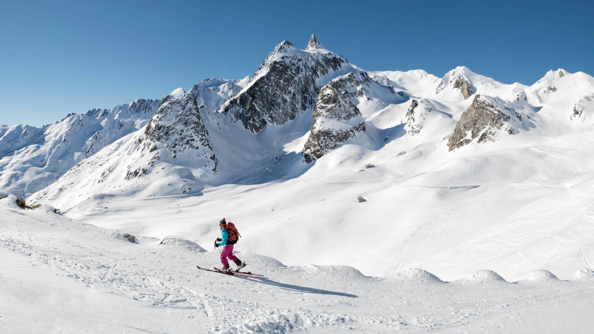 I Tested the World's First E-Skimo. Could This Be the E-Bike Moment for Skiing?