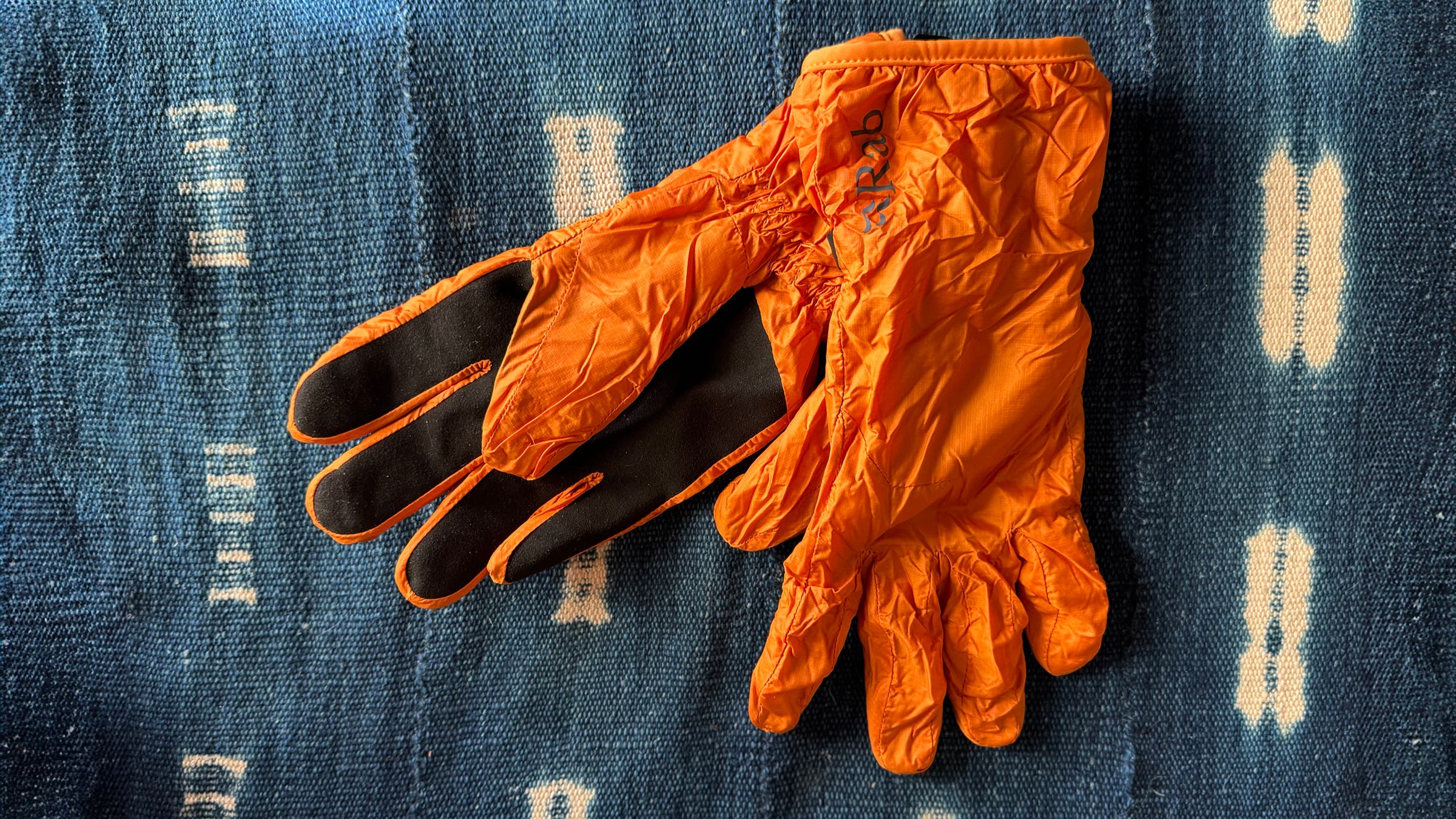 Rab Xenon running gloves orange
