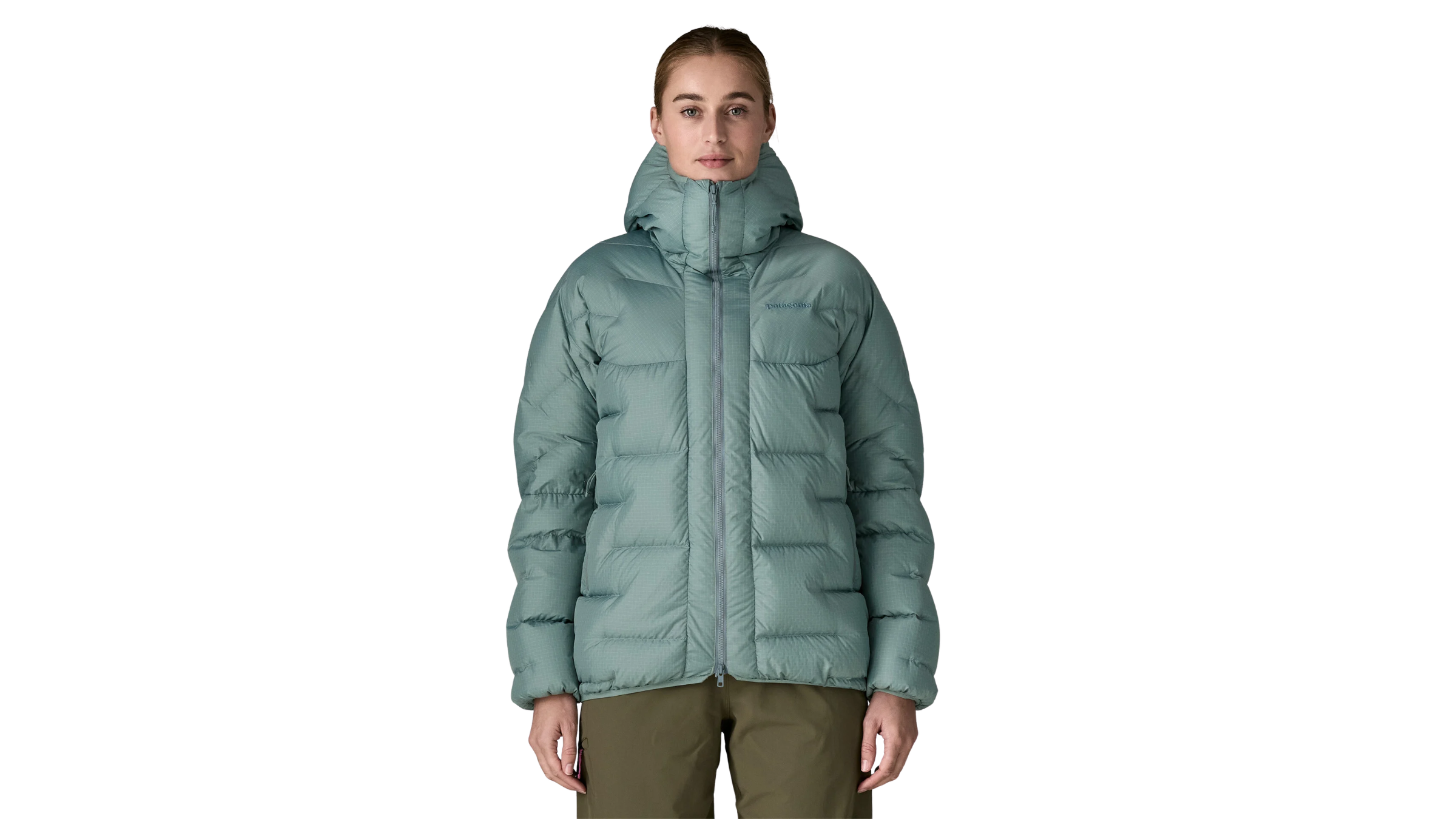 From Slopeside to Streetwear, These are the Best "Hot Girl" Ski Jackets