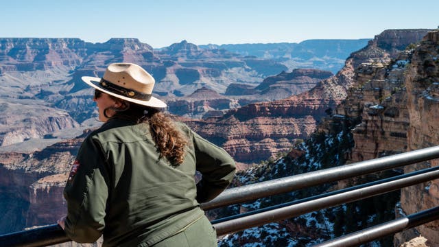 The National Park Service Just Opened Hundreds of Job Applications at 6 National Park Sites