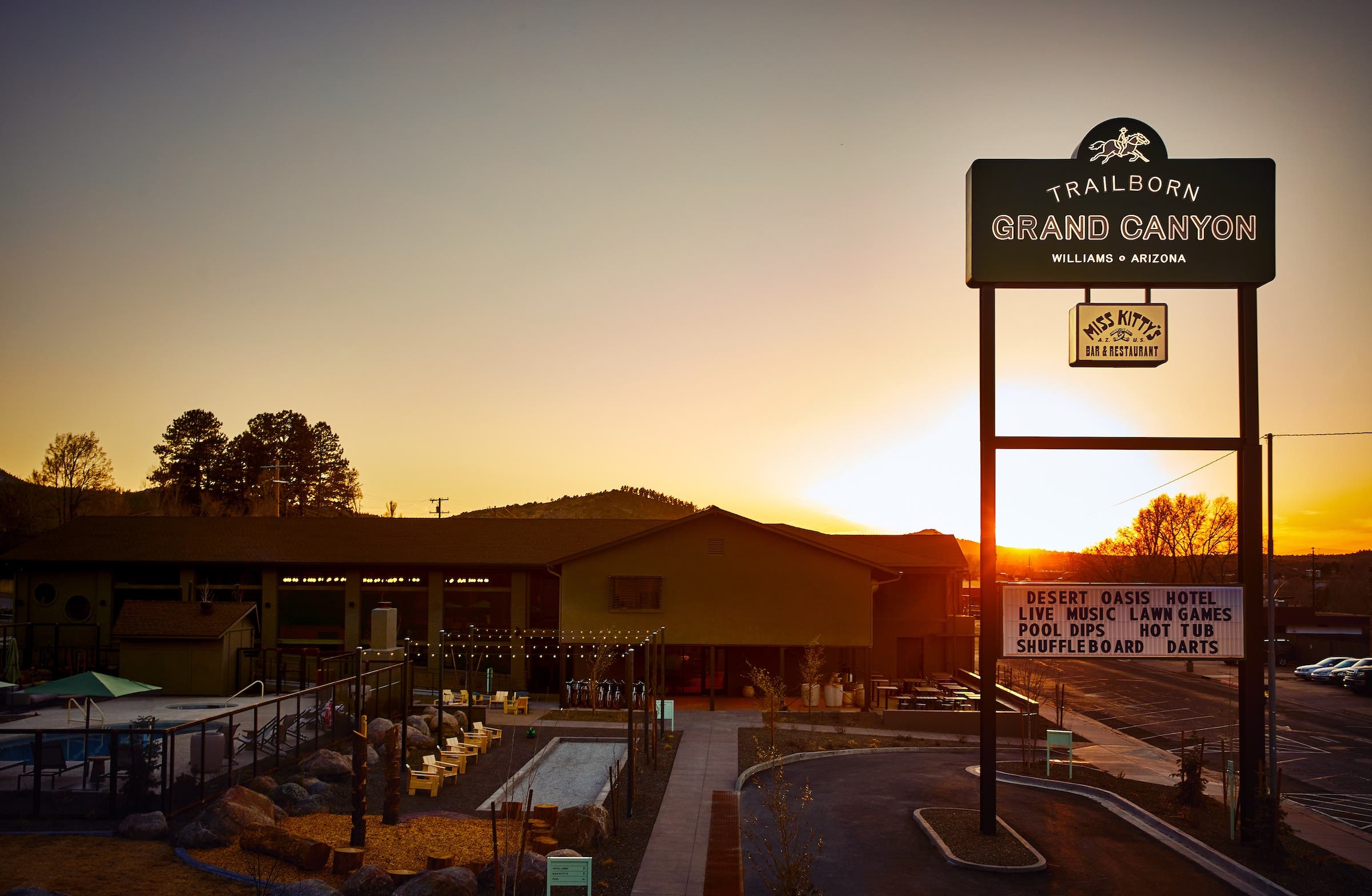 Where to Stay at the Grand Canyon If You Want Adventure Without Roughing It