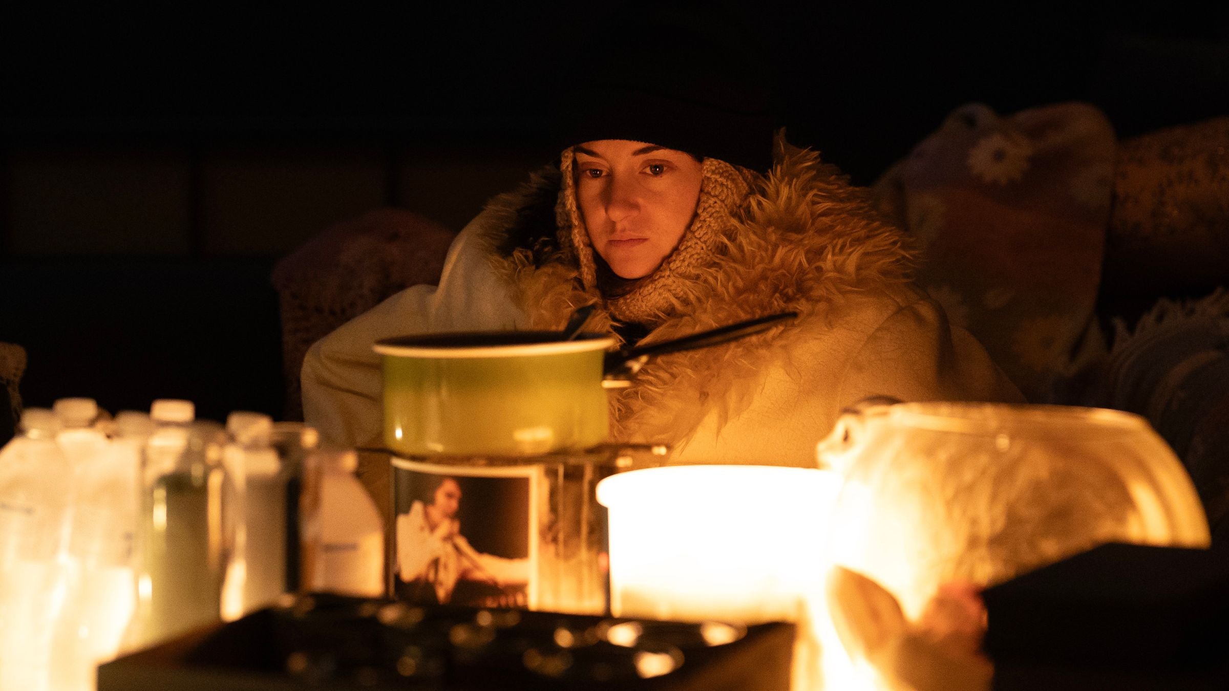 PARADISE – “Graceland” – Annie is a tour guide in Memphis, Tennessee, when the world ends. Her survival in the ensuing years after The Day is revealed as well as her encounter with a traveling group of survivors. (Disney/Ser Baffo) SHAILENE WOODLEY