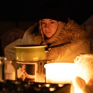 PARADISE – “Graceland” – Annie is a tour guide in Memphis, Tennessee, when the world ends. Her survival in the ensuing years after The Day is revealed as well as her encounter with a traveling group of survivors. (Disney/Ser Baffo) SHAILENE WOODLEY