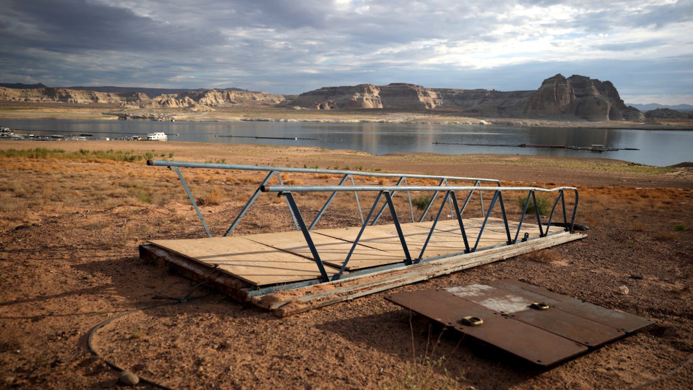 Planning a Trip to Lake Powell? Here’s What You Need to Know About Historically Low Water Levels.